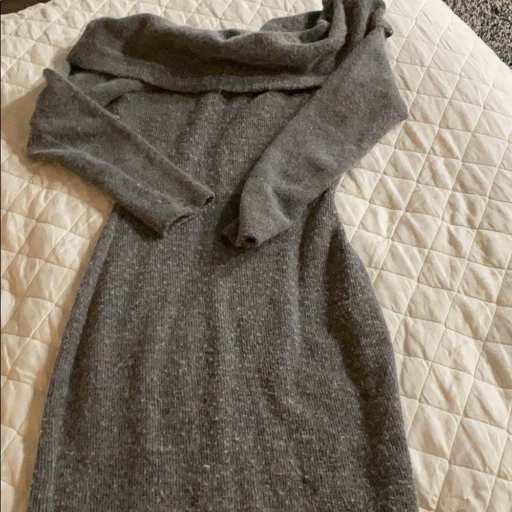 Fitted sweater dress